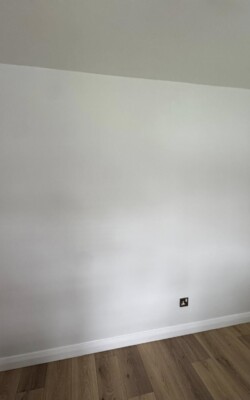 Light grey walls in bedroom